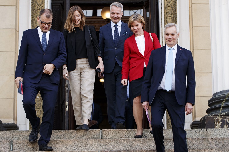 Hallituspuolueiden puheenjohtajat Juha Sipilä, Li Andersson, Pekka Haavisto, Anna-Maja Henriksson ja Antti Rinne.