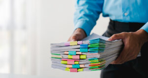 Kuvituskuva: iso paperipino