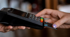 Maksukortti ja maksupääte