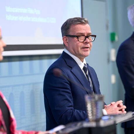 Ministerit Purra, Orpo ja Adlercreutz