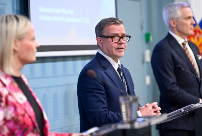 Ministerit Purra, Orpo ja Adlercreutz