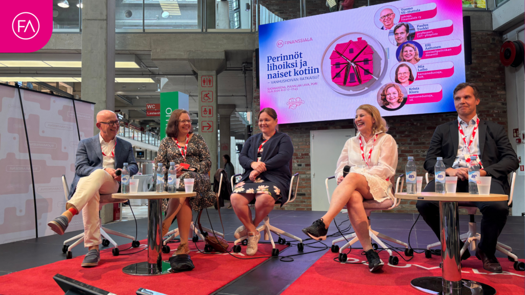 Kuvituskuva panelisteista.